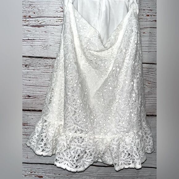 Elegant White Lace Mini Dress - Picture 3 of 6